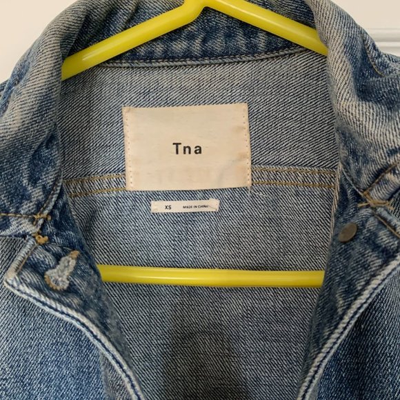 Aritzia TNA | Jean Jacket - Picture 3 of 5